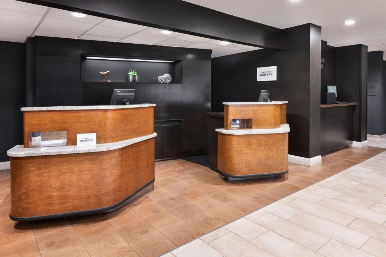 Hotel Courtyard By Marriott Burlington Zewnętrze zdjęcie
