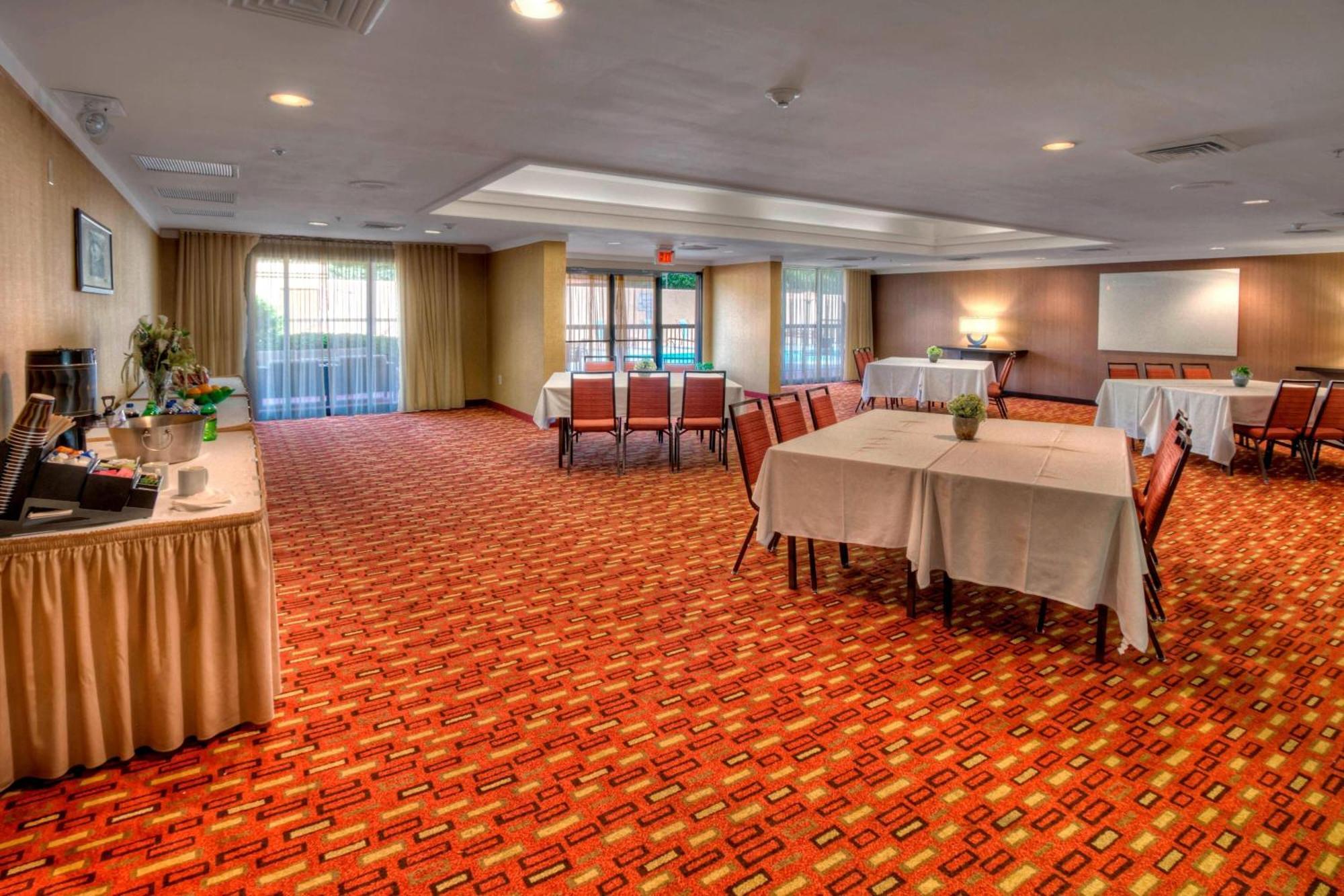 Hotel Courtyard By Marriott Burlington Zewnętrze zdjęcie
