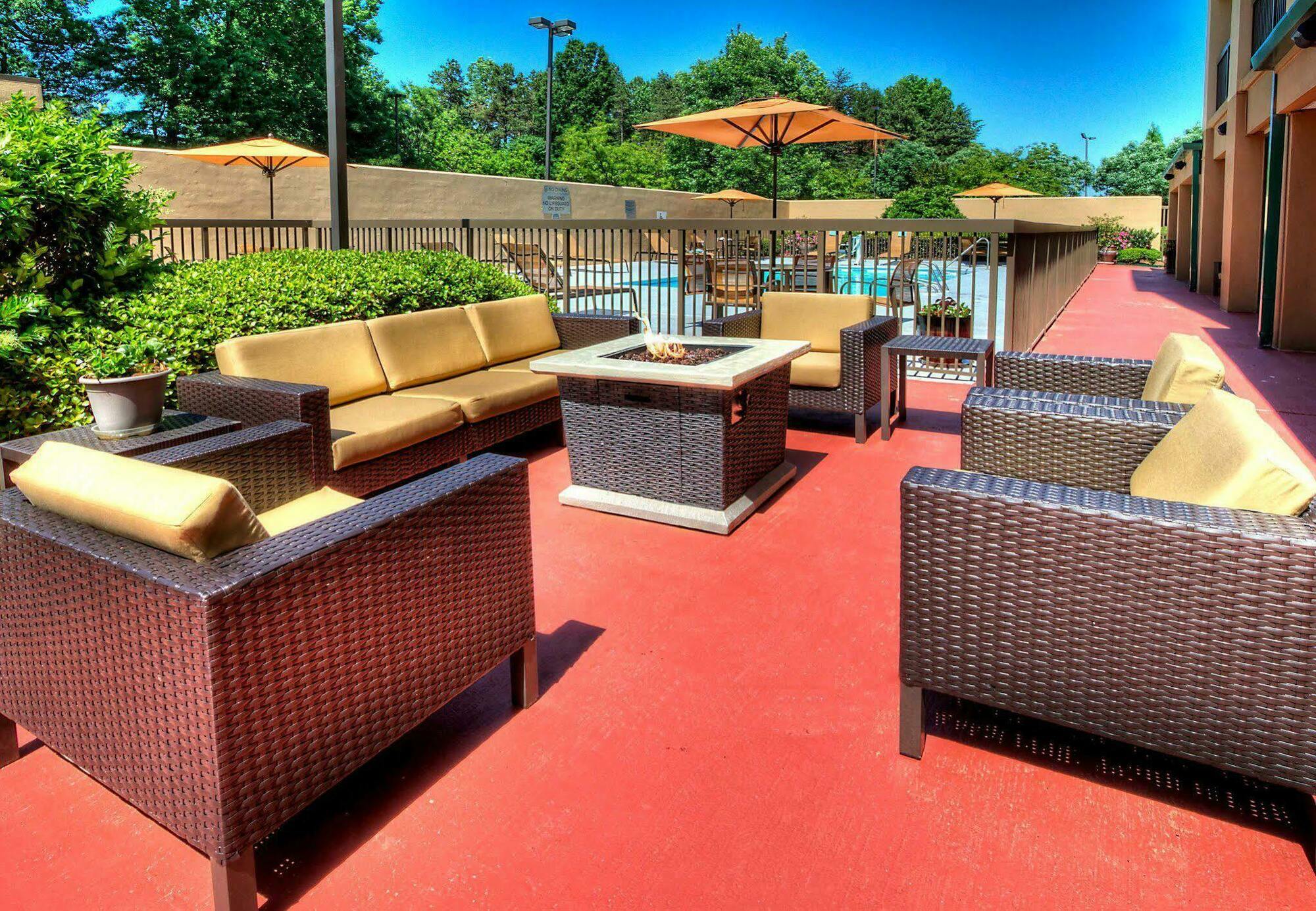 Hotel Courtyard By Marriott Burlington Zewnętrze zdjęcie